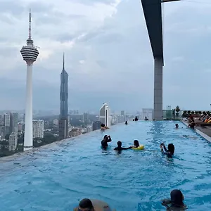 Faced Platinum Klcc Apartment Kuala Lumpur