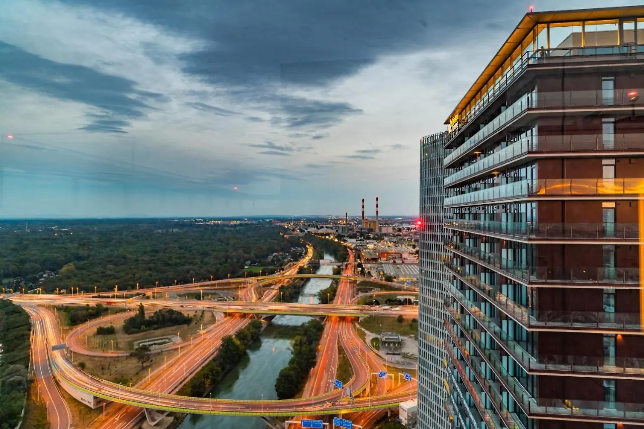 Triiiple Tower Dream Apartments With Rooftop-Summer-Pool Vienne