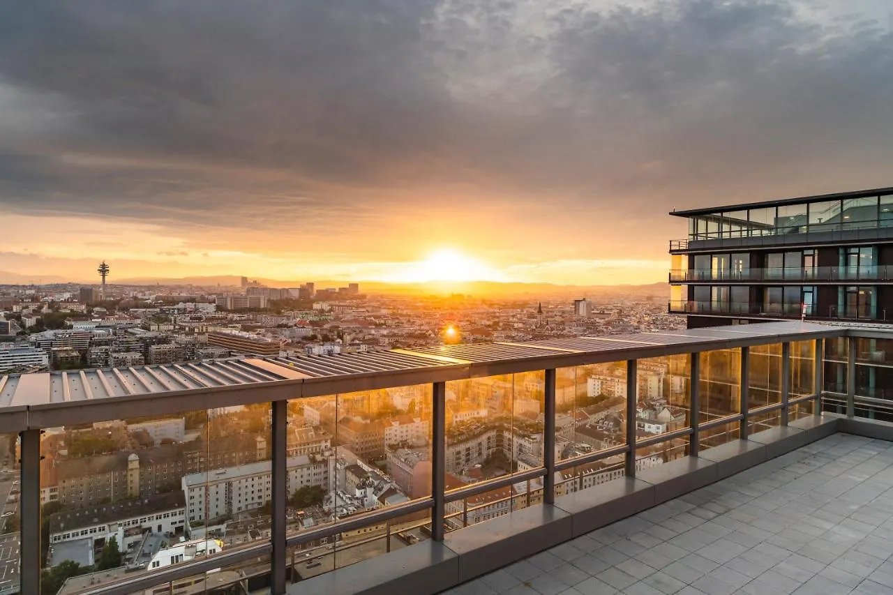 Triiiple Tower Dream Apartments With Rooftop-Summer-Pool Vienne 0*,